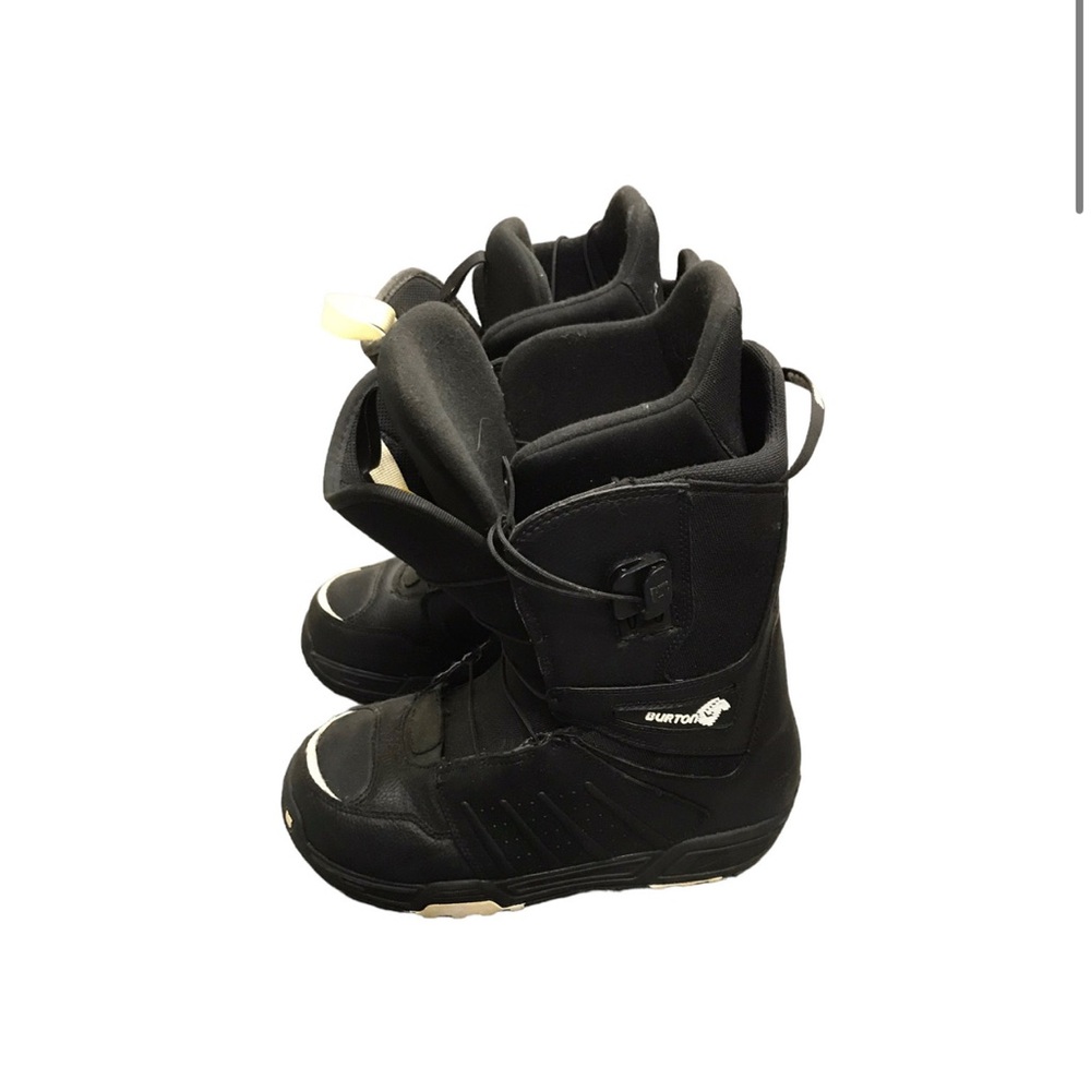 Burton men’s black & white Moto style snowboard boots size 11.5